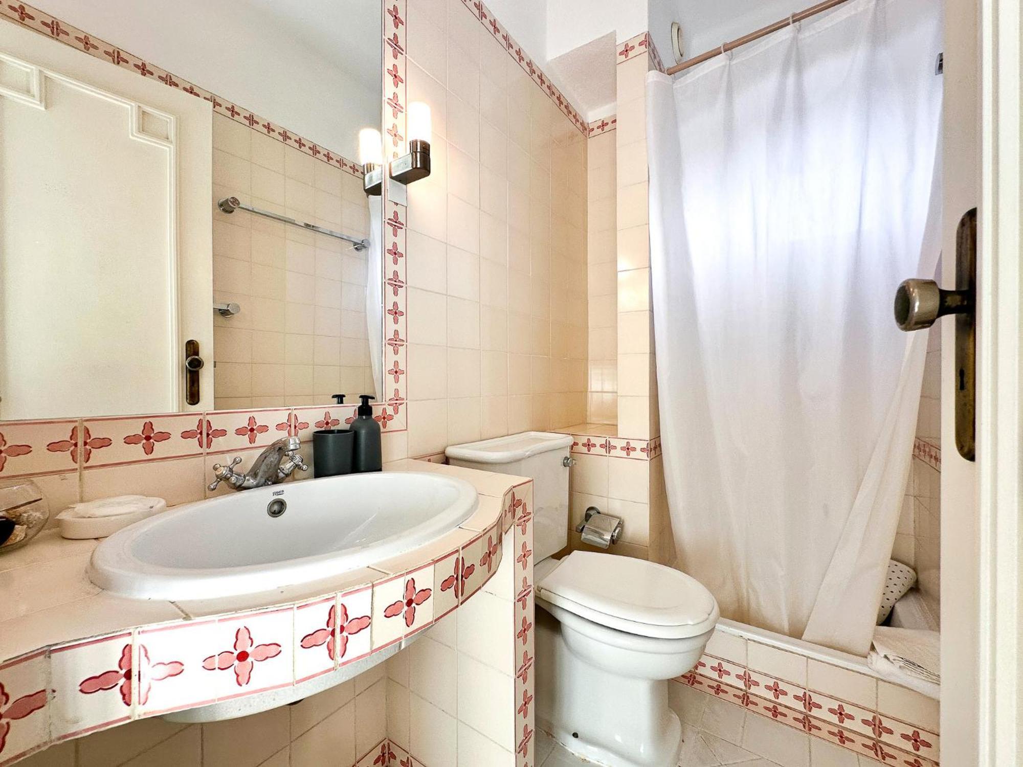 Portas Da 406 T1 Apartment *